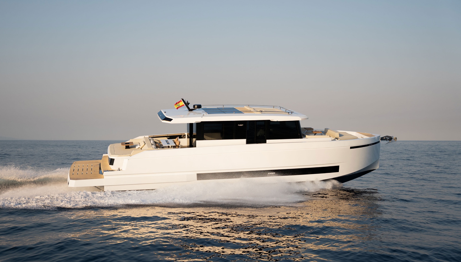 De Antonio Yachts D60